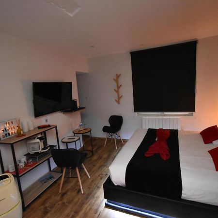 Spa Privatif Love Room, Le Hammam Et Bulles, Chez Nuits Chartraines 沙特尔 外观 照片
