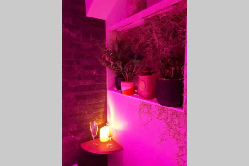 Spa Privatif Love Room, Le Hammam Et Bulles, Chez Nuits Chartraines 沙特尔 外观 照片