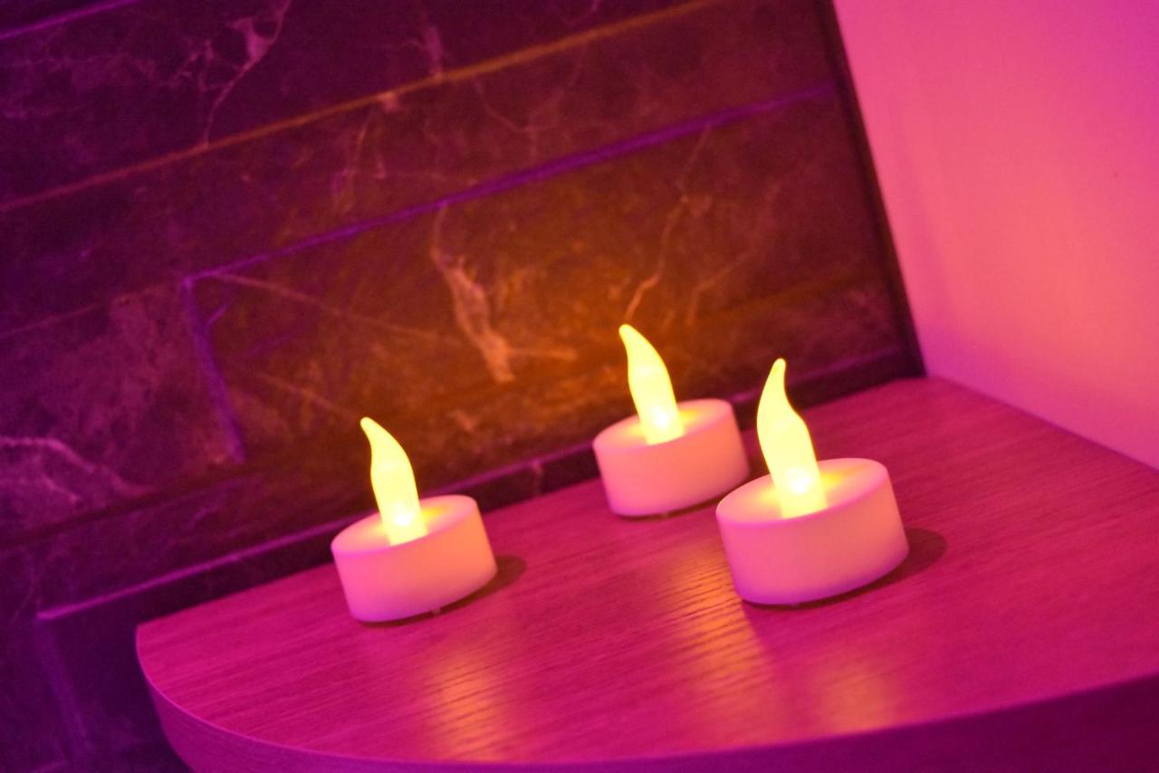 Spa Privatif Love Room, Le Hammam Et Bulles, Chez Nuits Chartraines 沙特尔 外观 照片