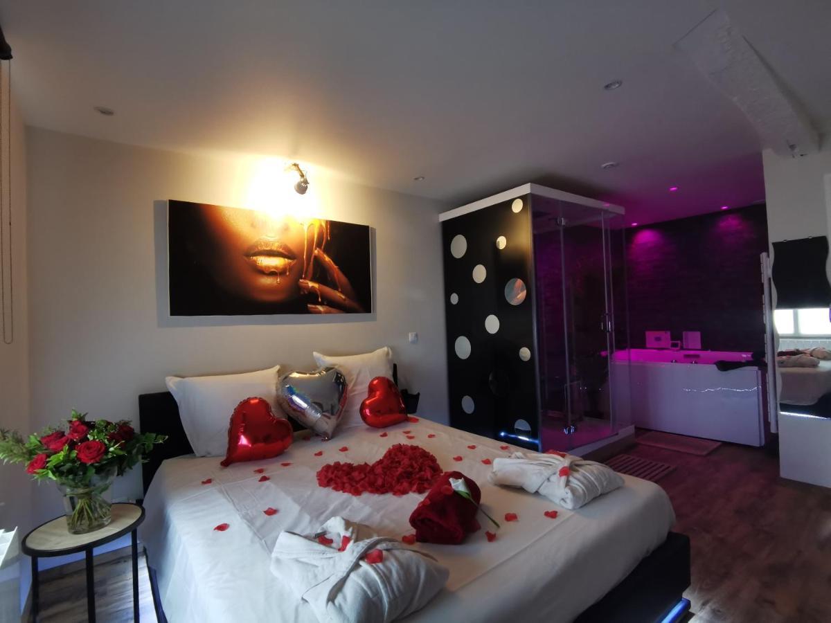 Spa Privatif Love Room, Le Hammam Et Bulles, Chez Nuits Chartraines 沙特尔 外观 照片