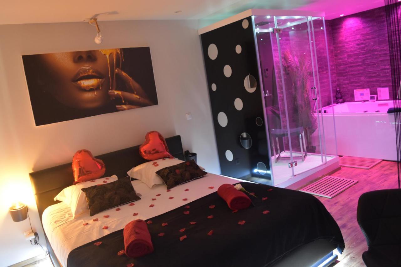 Spa Privatif Love Room, Le Hammam Et Bulles, Chez Nuits Chartraines 沙特尔 外观 照片